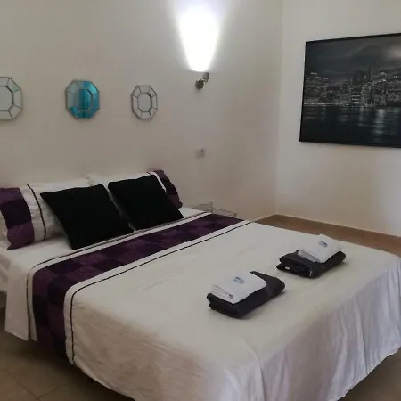 Confort Canarias Apartman *